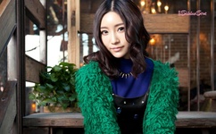 空去掉小内趴在地上打扑克作文